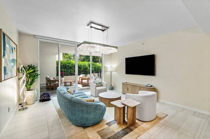 200 SE Mizner Boulevard 209, Boca Raton